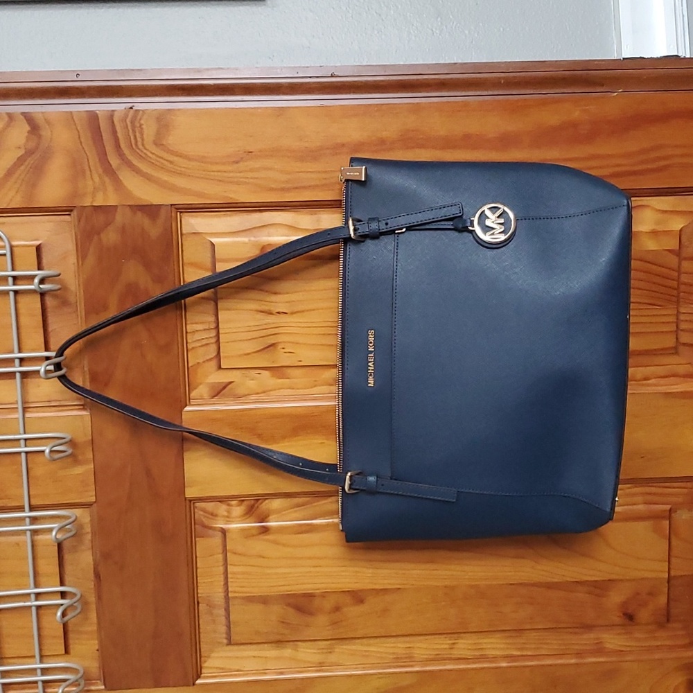 Michael Kors Tote - Picture 1 of 9